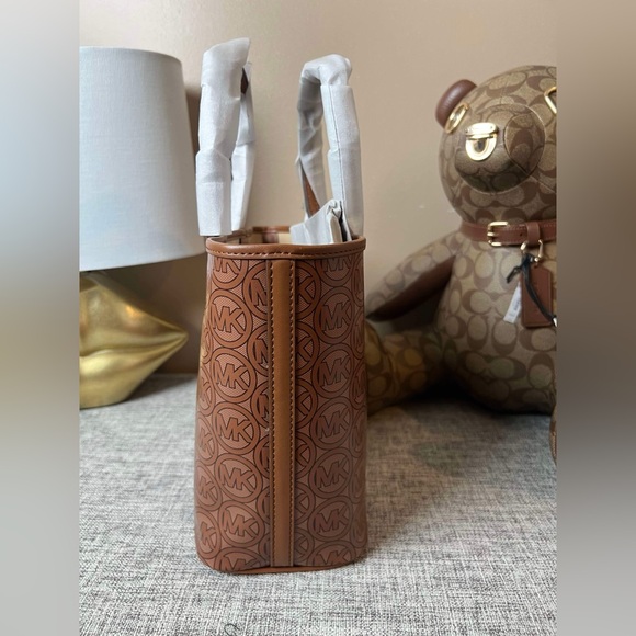 $99(NWT)Michael Kors Jodie Small Tote Bag In Signature Mk print - Picture 4 of 17